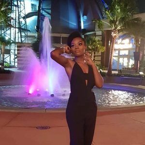 Meet your Posher, Sanley